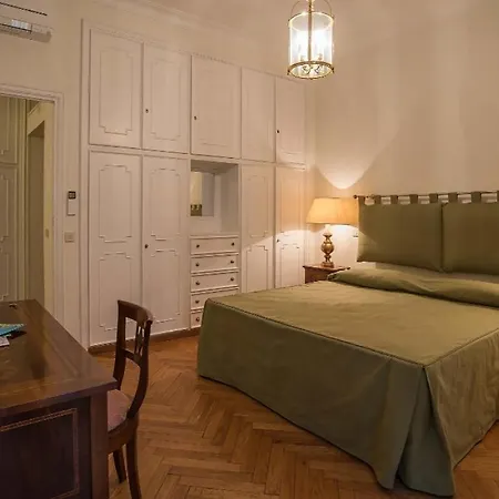 Sant' Eustachio Sleeps 8 Wifi
