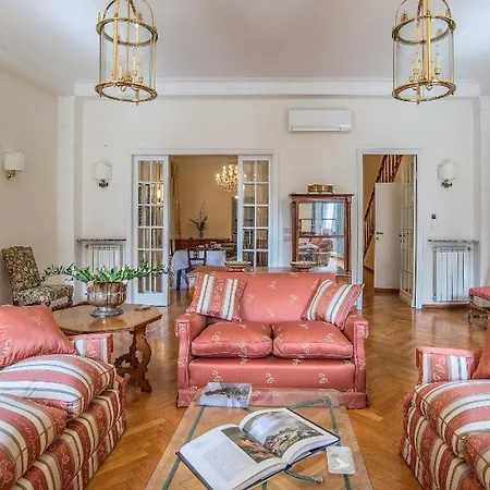 Casa vacanze Sant' Eustachio Sleeps 8 Wifi