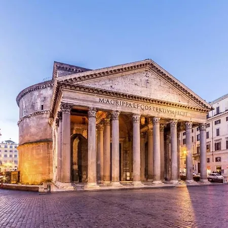 Casa vacanze Sant' Eustachio Sleeps 8 Wifi Roma